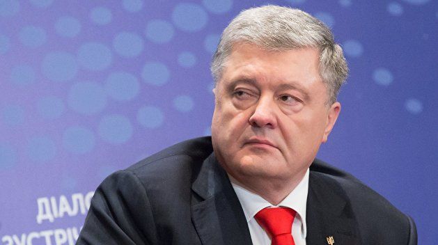 Суд на Украине разрешил принудительно привести Порошенко на допрос.