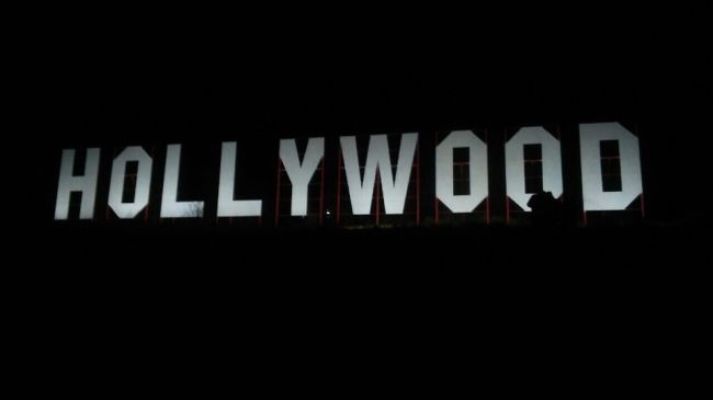 Cum se vede noaptea vestitul Hollywood din Moldova. Foto: protv.md