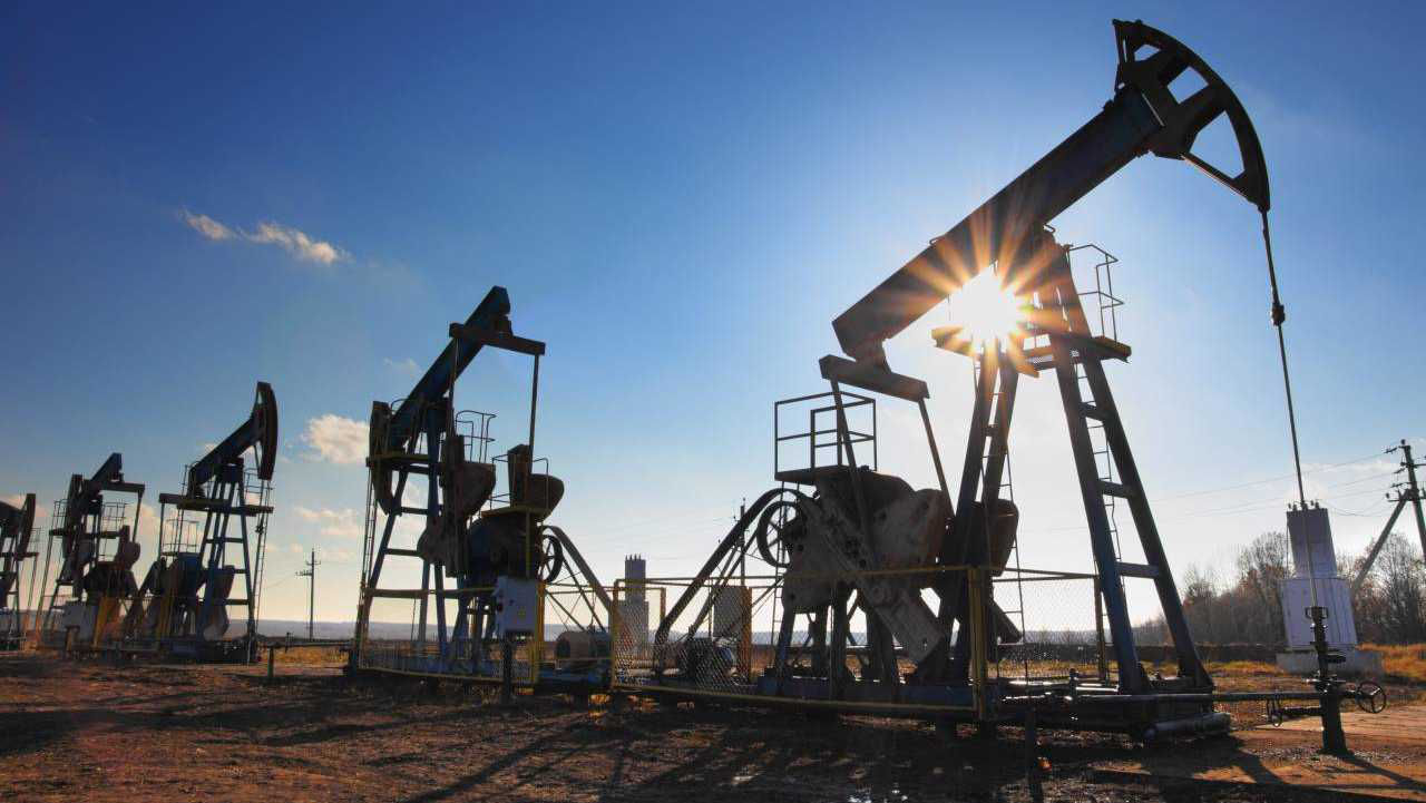 Bloomberg: ОАЭ захотели увеличить добычу нефти сверх плана к 2025 году.