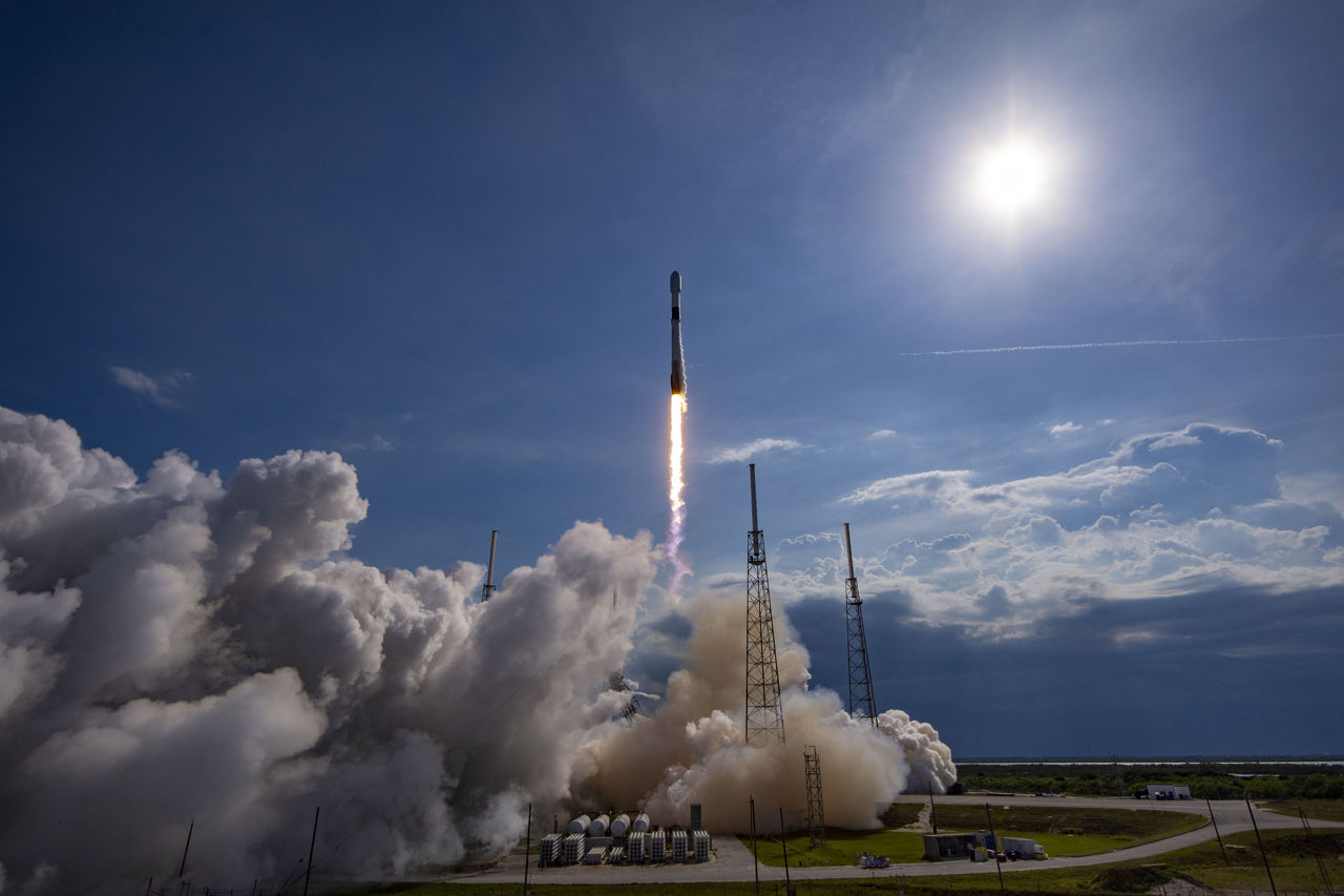 SpaceX вывела на орбиту германский военный спутник.