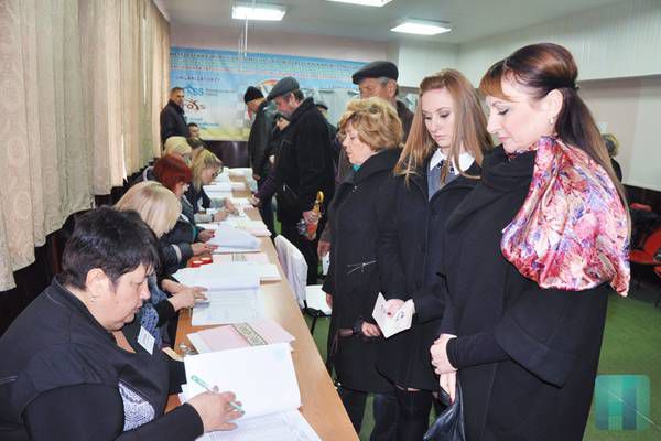 Явка по республике на 12:00 (13:00 мск) составила примерно 22%.