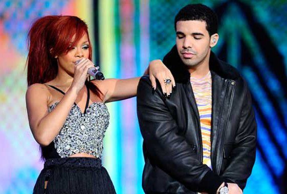 Rapperul canadian Drake a depășit 1,8 miliarde de accesări în 2015 ale unui număr de 46 de milioane de ascultători, iar solista din Barbados Rihanna a depășit un miliard de ascultări a 57 de milioane de ascultători.