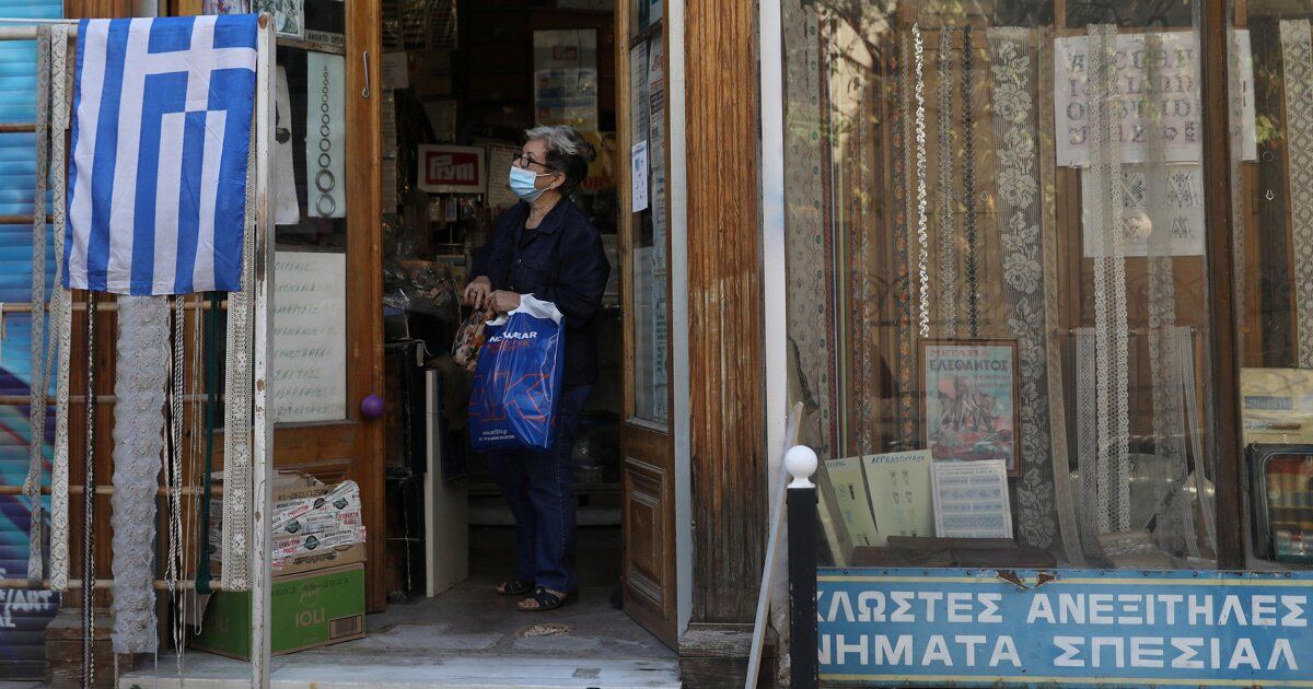 Греция на праздники сократит карантин для туристов.