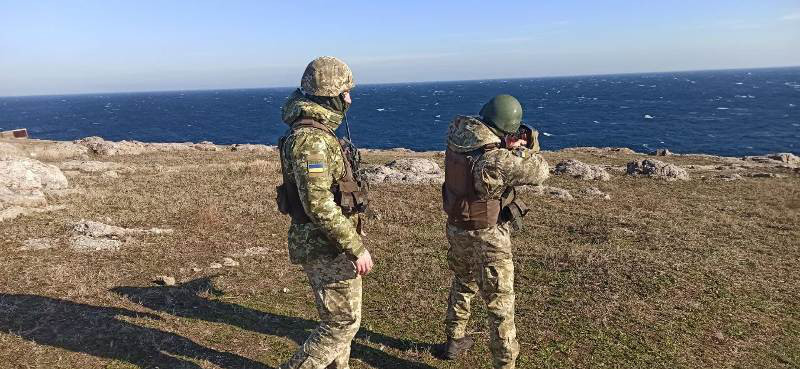 Во время боя русский корабль был послан на х** украинскими военными.