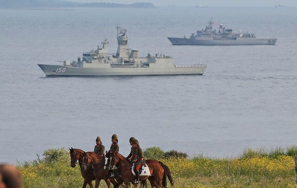 Между Баку, Анкарой и Тбилиси действует соглашение о сотрудничестве в военной области.