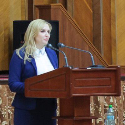 Глава минздрава Руксанда Главан.