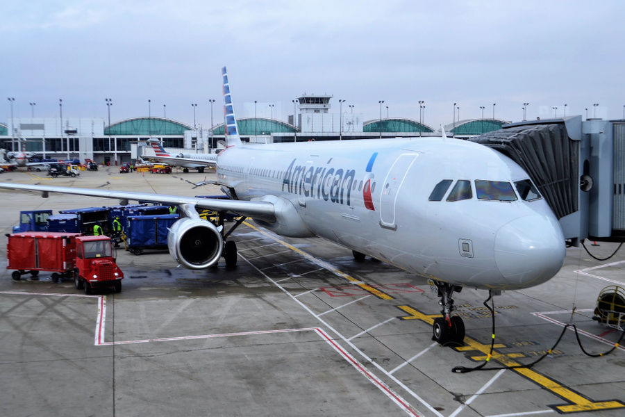 American Airlines за два дня отменила свыше тысячи рейсов.