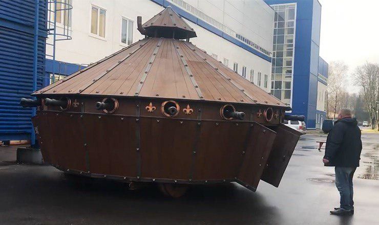 Машину собрали для съёмок в фильме "Авантюры Прантиша Вырвича". 