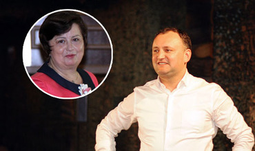Вероника Абрамчук уверяет, что она с самого начала была против этой идеи, за что потом подверглась нападкам со стороны своих соратников.