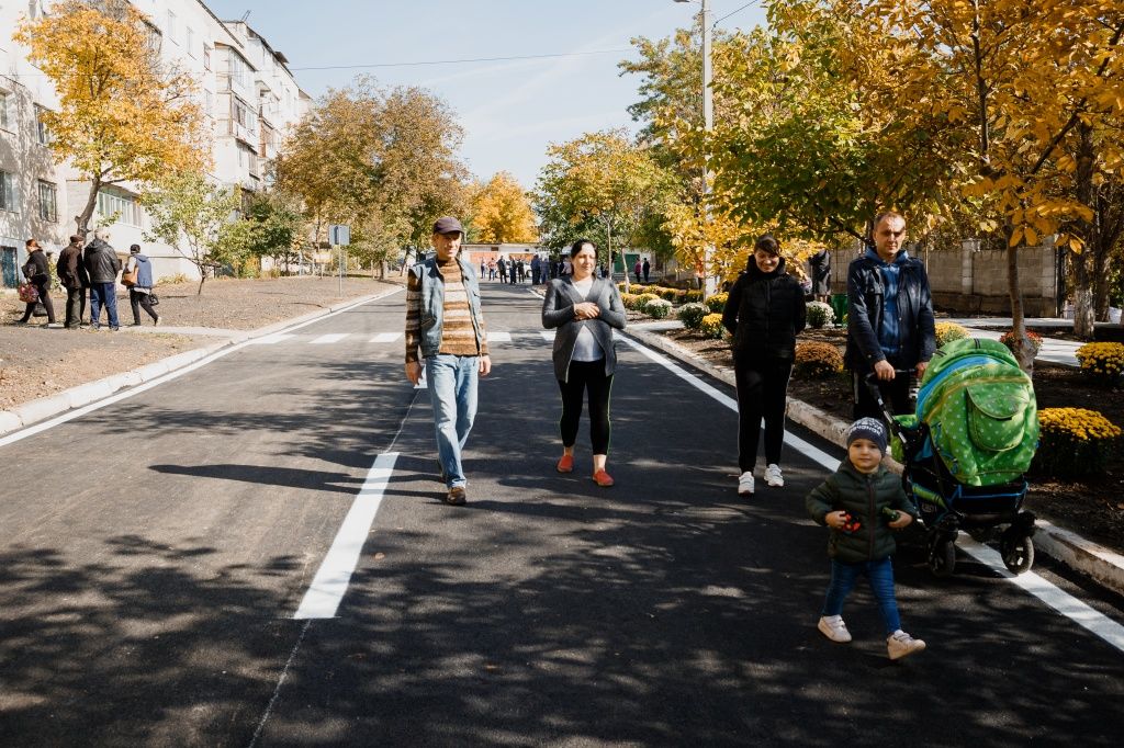 В Оргееве сдали в эксплуатацию очередную отремонтированную дорогу.