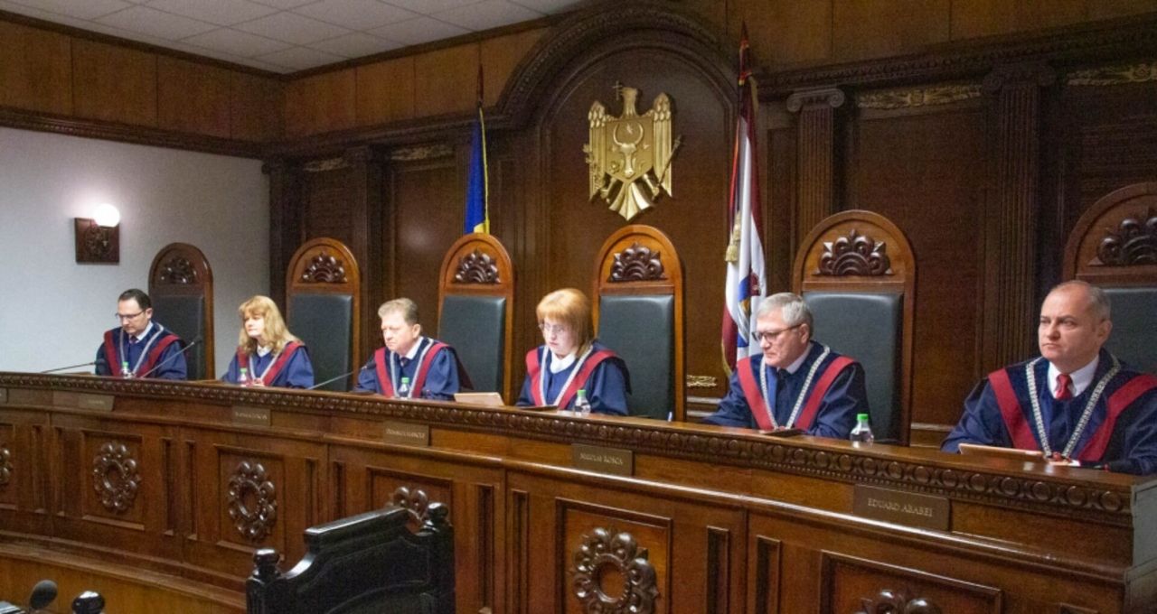 КС опубликовал мотивировочную часть решения по российскому кредиту.