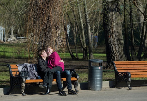 По словам специалистов, тепло принесет циклон с запада Европы.