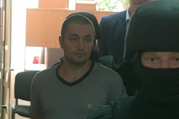 Вячеслава Платона обвиняют в мошенничестве и отмывании денег в особо крупных размерах.