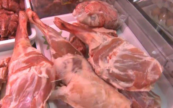 Preţul unui kilogram de carne de miel variază între 60 şi 70 de lei. 