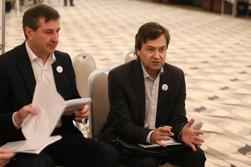 Deputatul Victor Roşca părăseşte rândurile PLDM și renunţă la politică.