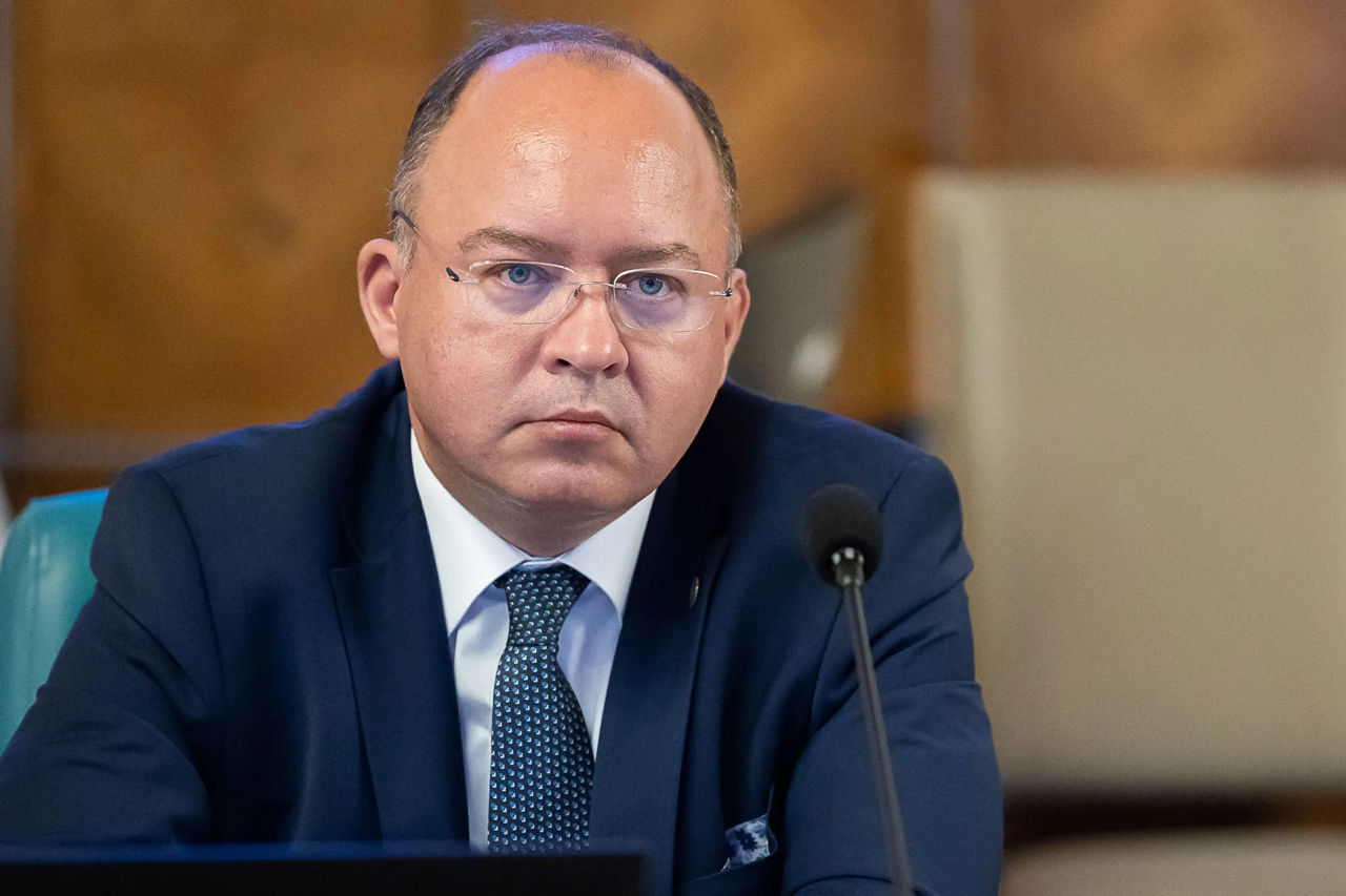 Глава румынской дипломатии Богдан Ауреску.
