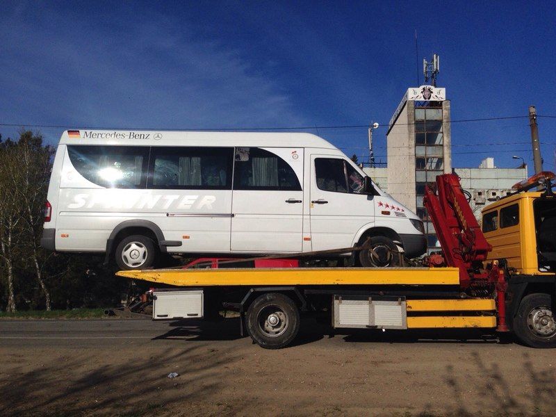 МВД предлагает ввести тарифы на эвакуацию неправильно припаркованных автомобилей.