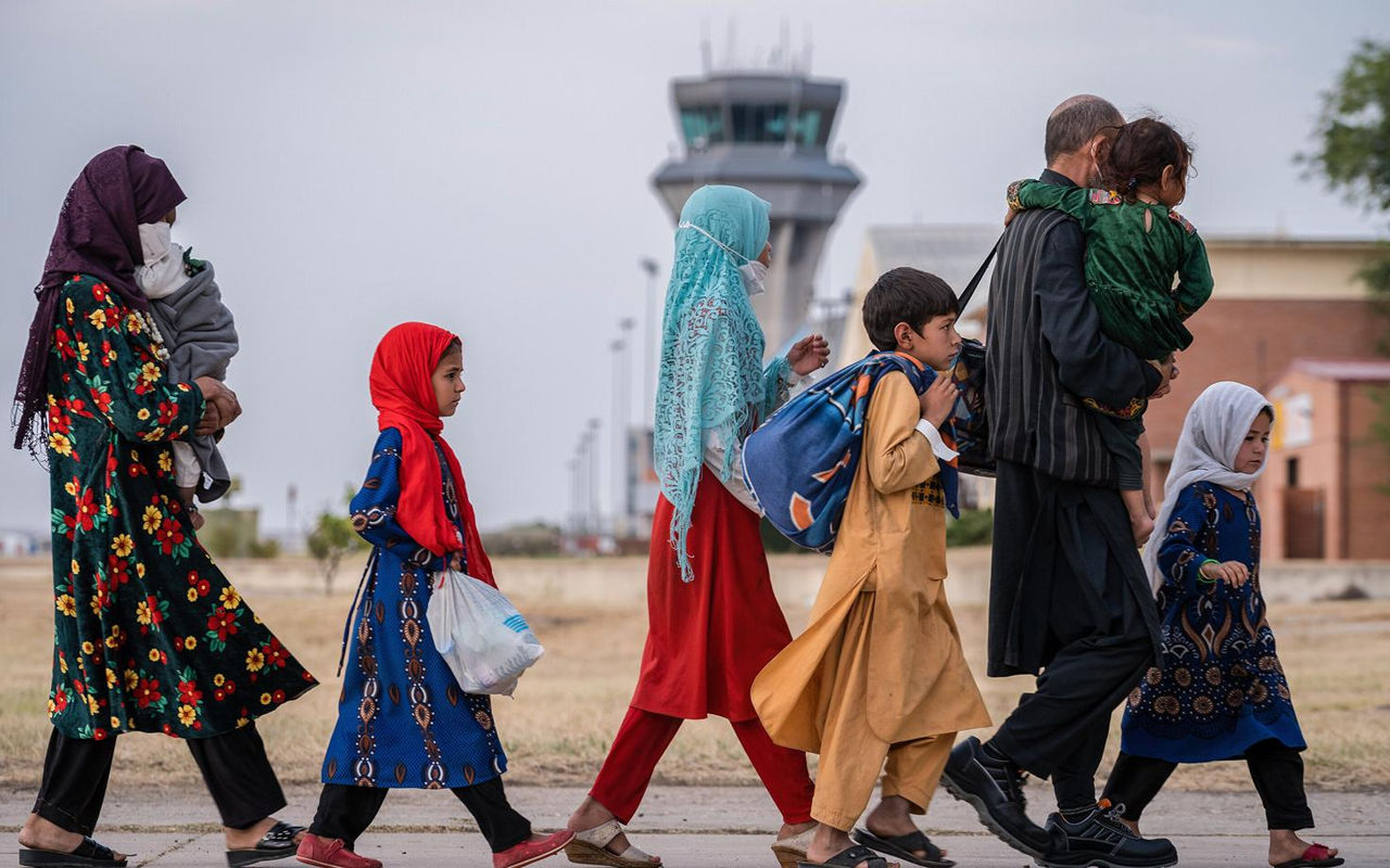 Pakistanul a impus 870.000 de refugiați afgani să părăsească țara.