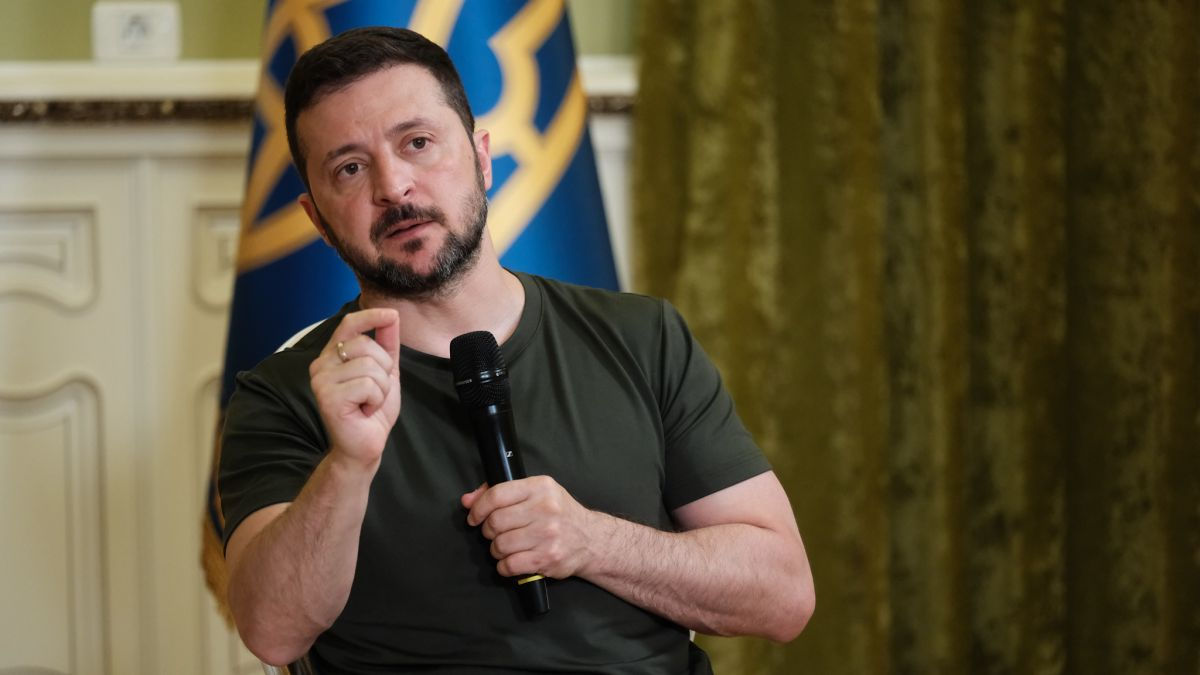 Зеленский: Россия должна быть на следующем саммите мира.