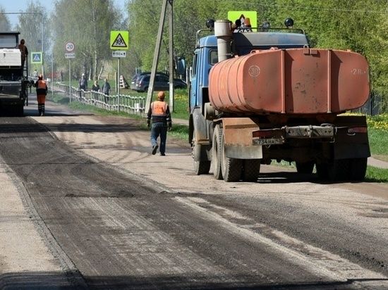 Из внешних фондов, выделенных на ремонт дорог, использованы менее 50%.