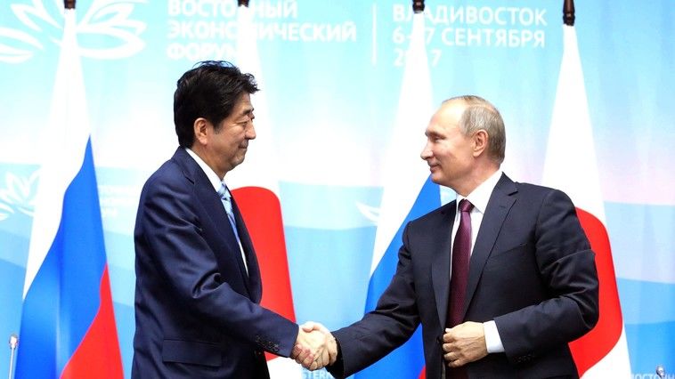Prim-ministrul Japoniei Shinzo Abe și Președintele Rusiei Vladimir Putin. Foto: kremlin.ru