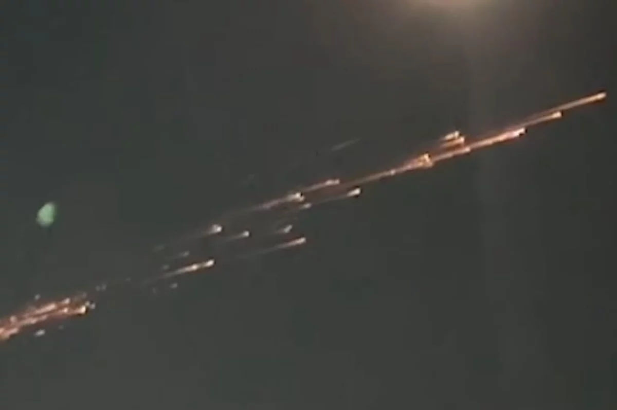 Locuitorii din Kazahstan au observat obiecte luminoase care au traversat cerul deasupra orașului Astana.