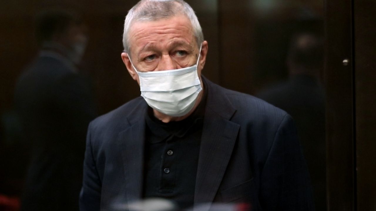 Ефремов попросил о снисхождении из-за психического расстройства.