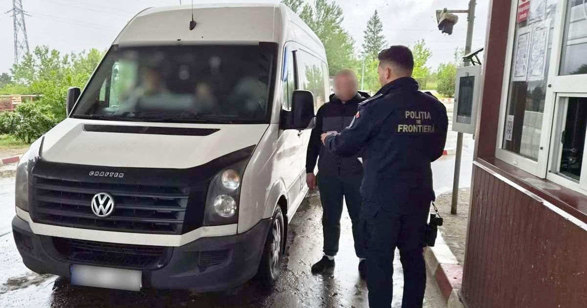 Молдаванин сделал фальшивые права после того, как настоящие отобрали за нетрезвое вождение.