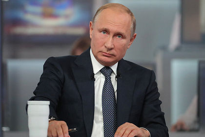 Путин предрек Украине развал в случае наступления на Донбасс.