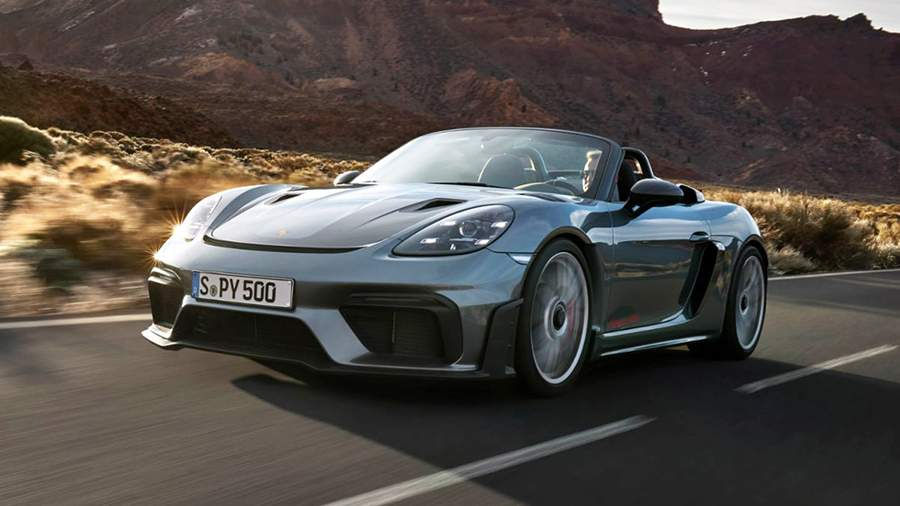 Porsche представила последний родстер с бензиновым двигателем.