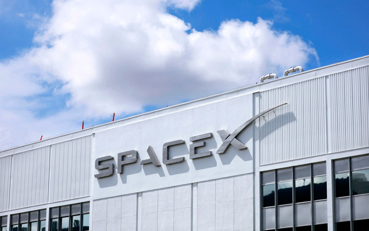 SpaceX va crea pentru Forțele Spațiale ale SUA o rețea de comunicații prin satelit de 2,29 miliarde de dolari.