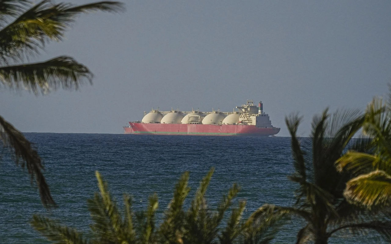 Иран оценил доходы от управления Ормузским проливом.