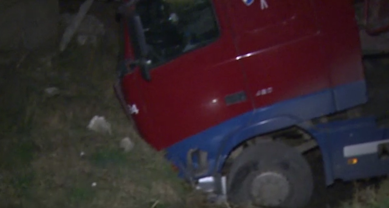 Locul blestemat din Capitală: Automobile grav avariate în accident. Foto: protv.md