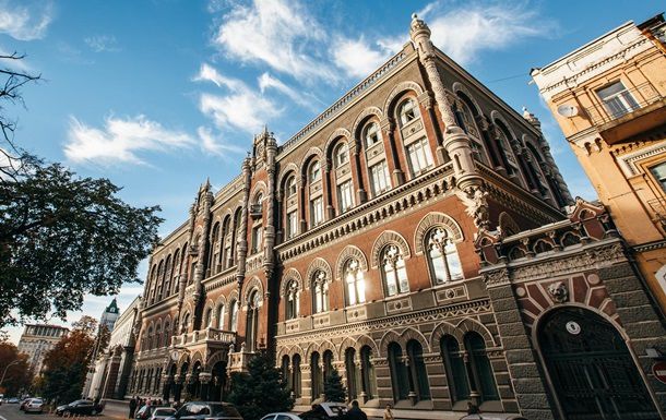 Украине до конца года надо выплатить $2 млрд долгов.