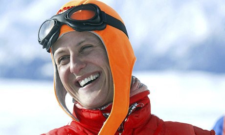 Schumacher răspunde pozitiv la testele medicilor care vor să îl scoată din coma indusă şi a clipit.