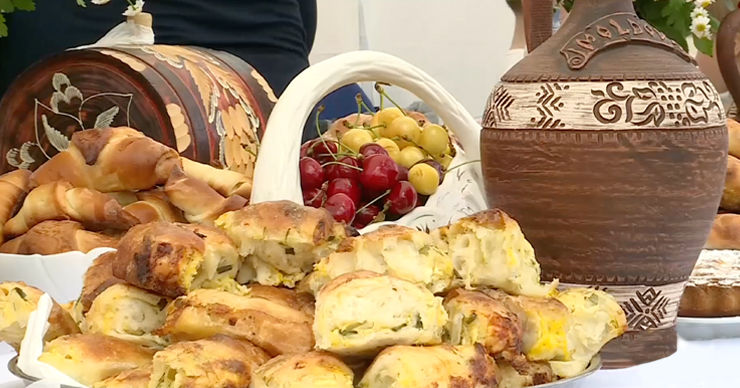 В Яловенском районе состоялся праздник черешни.