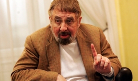 Alianţa tacită a PD şi PLDM cu PCRM este cea mai proastă formulă care putea să existe în situaţia actuală din RM, iar din aceasta trage foloase grupul de interese al oligarhului Vladimir Plahotniuc.