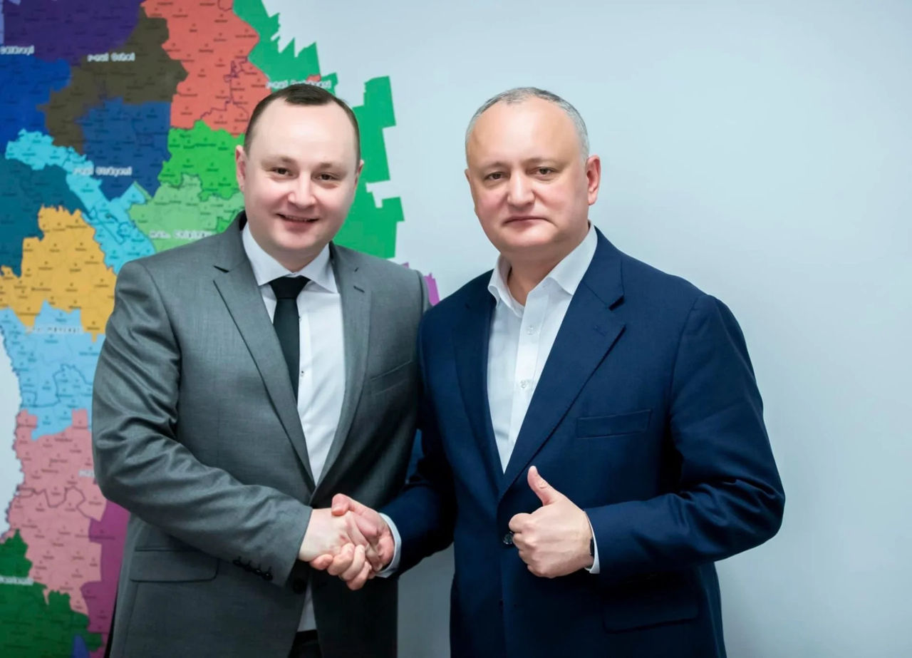 Влад Батрынча может отказаться в пользу Игоря Додона от участия в выборах примара Кишинева.