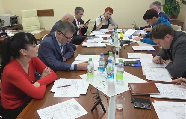 Юридическая комиссия рассмотрела два законопроекта, касающихся Гагаузской автономии.