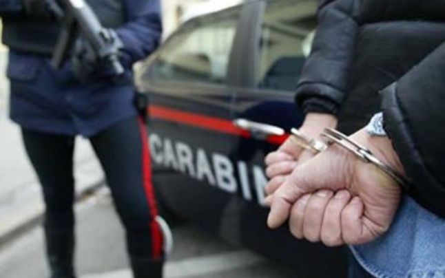 Un politist din Chisinau a fost retinut de catre serviciul de securitate de la Tiraspol, fiind suspectat ca ar fi incercat sa transporte munitii in orasul Tighina.