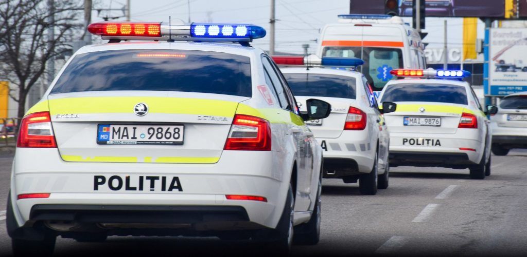 В связи с протестами полиция призывает граждан не реагировать на провокации.