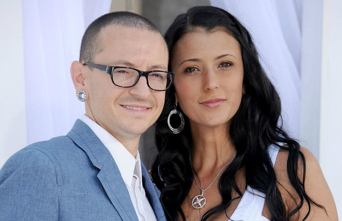 Вдова солиста Linkin Park выходит замуж.