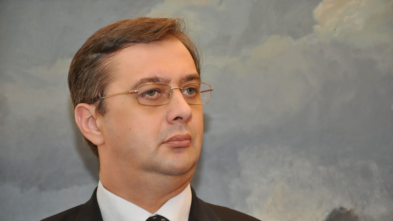 Fostul consilier al lui Traian Băsescu critică dur strategia adoptată de liderul Platformei DA.