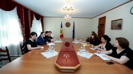 Andrian Candu a avut o întrevedere cu echipa de experți ai FMI. Foto: parlament.md