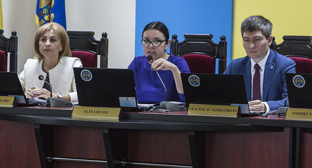 Comisia Electorală Centrală a mai înregistrat cinci grupuri de inițiativă, care vor colecta semnături. Foto: Sputnik/ Родион Прока