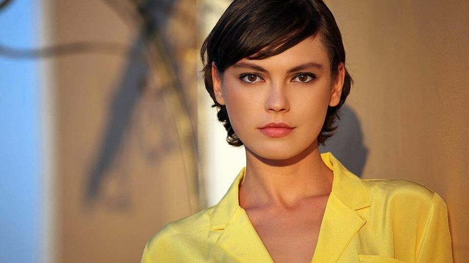 Silvia Busuioc face parte acum din echipa de actori a serialului de comedie „Veep”.
