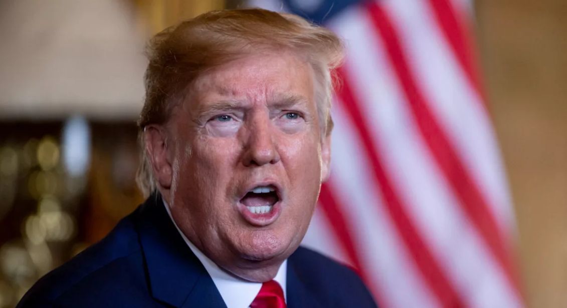 Трамп пригрозил протестующим «неограниченной мощью» военных.