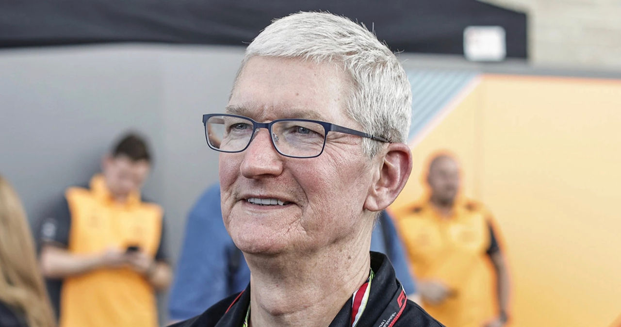 Apple intenționează să își schimbe CEO-ul chiar anul viitor.