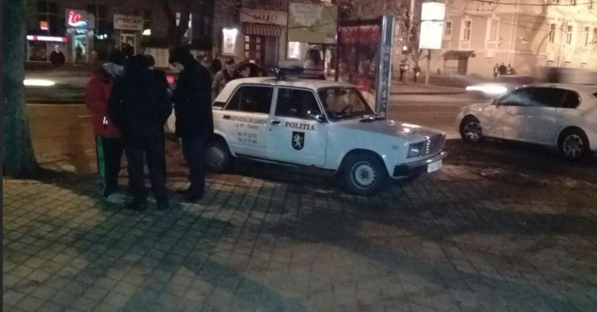 Дерзкие ограбления ювелирных магазинов начались в феврале.