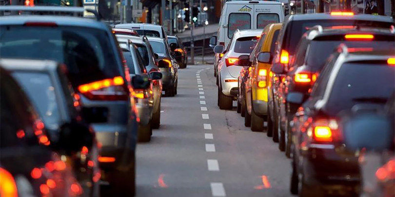 Numărul de autovehicule în Moldova a crescut cu 100.000 în ultimul an și jumătate.